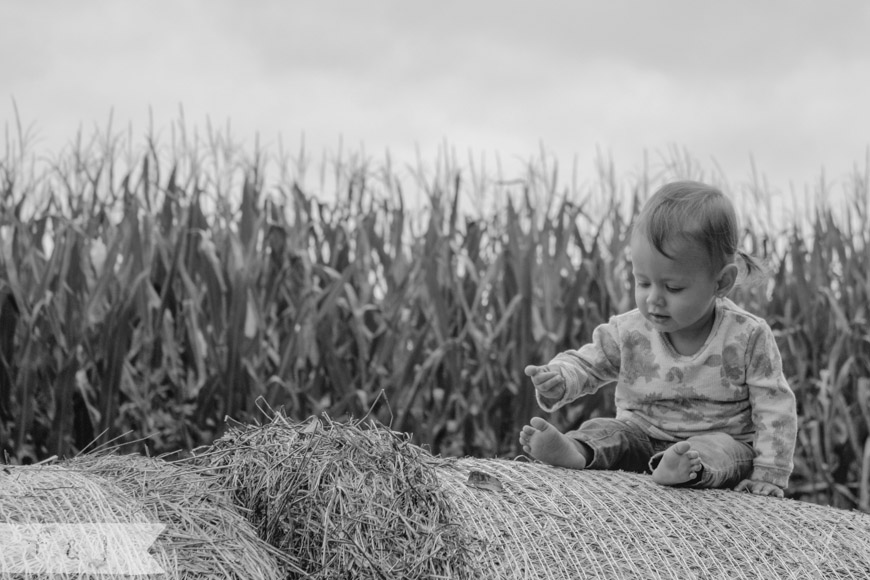 Black + White Child Photographer