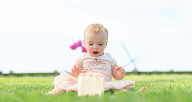 Hadley's First Birthday + Cake Smash - Philadelphia, PA {Cake Smash + Family}