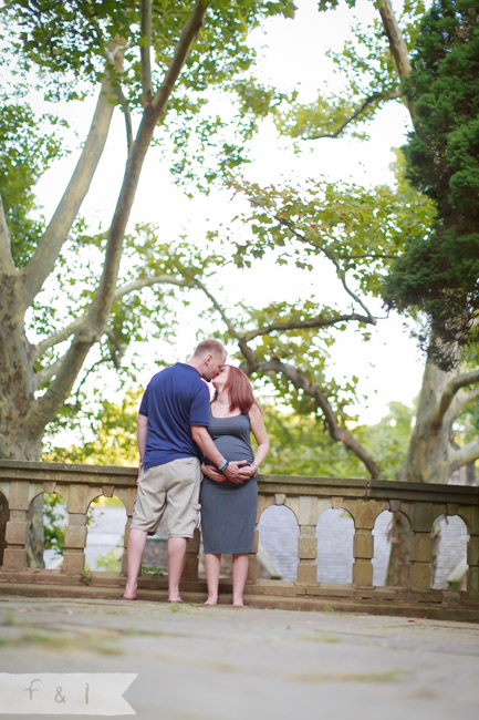 feather + light photography | maternity lifestyle photographer | main line ,pa maternity photographer | ridley creek state park