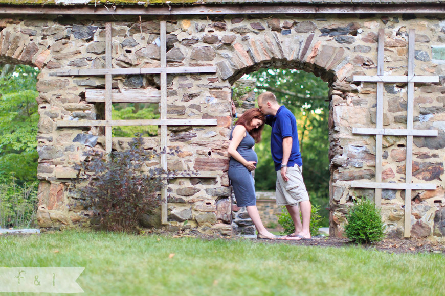 feather + light photography | maternity lifestyle photographer | main line ,pa maternity photographer | ridley creek state park