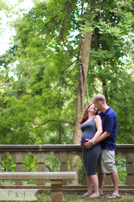 feather + light photography | maternity lifestyle photographer | main line ,pa maternity photographer | ridley creek state park