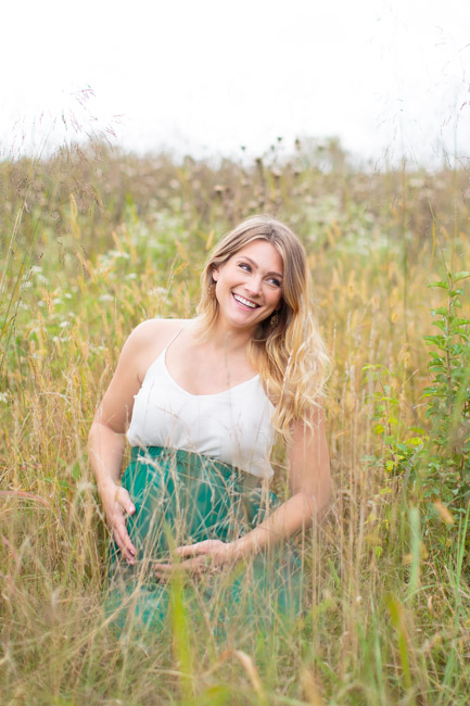 feather + light photography | main line maternity photographer | valley forge park | maternity in field