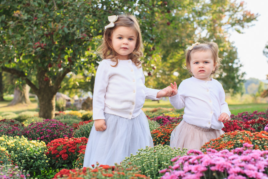 feather + light photography | kennett sqaure, pa family photographer |orchard + kids| sister love