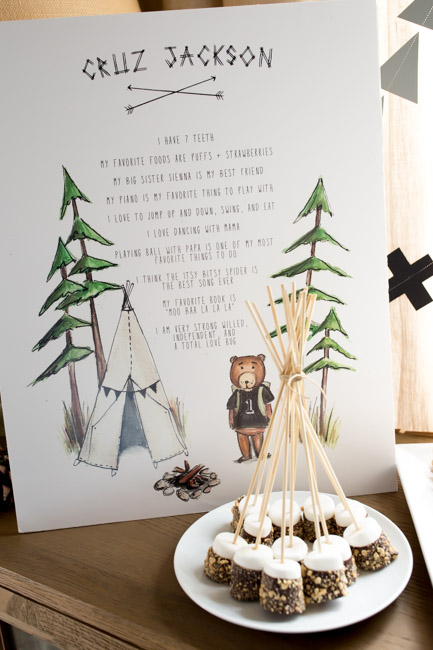 feather + light photography | camp theme first birthday party | camp theme birthday | baby bear