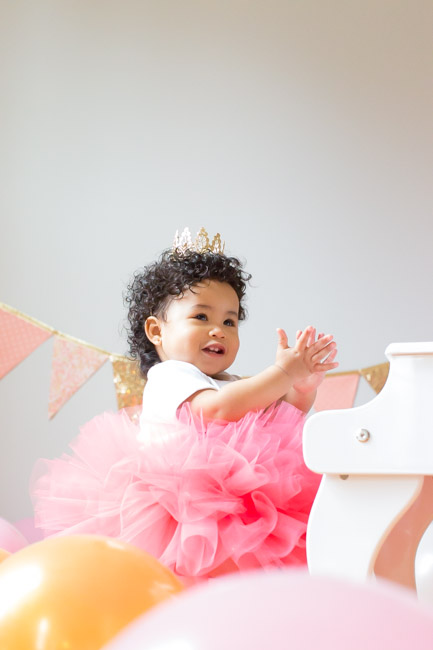 feather + light photography | philadelphia child photographer | cake smash | pink + gold | tutu | first birthday