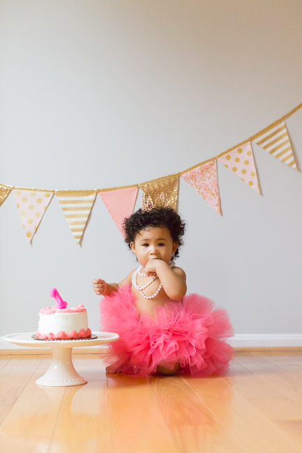 feather + light photography | philadelphia child photographer | cake smash | pink + gold | tutu | first birthday