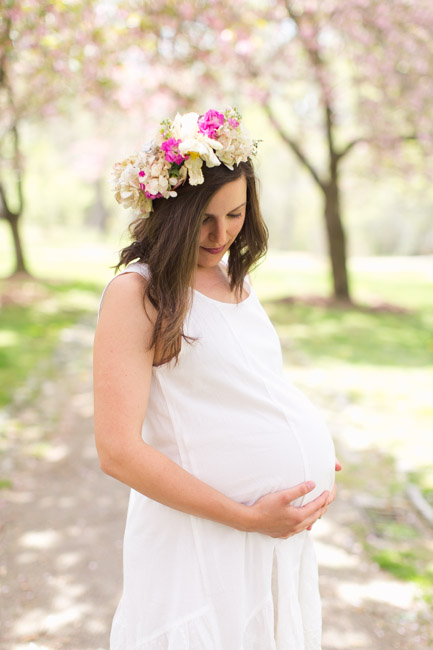 feather + light photography | maternity session with baby girl | pink | floral crowns | spring 