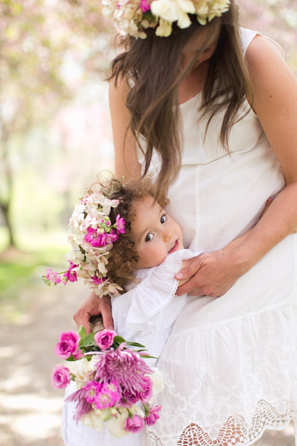 feather + light photography | maternity session with baby girl | pink | floral crowns | spring 