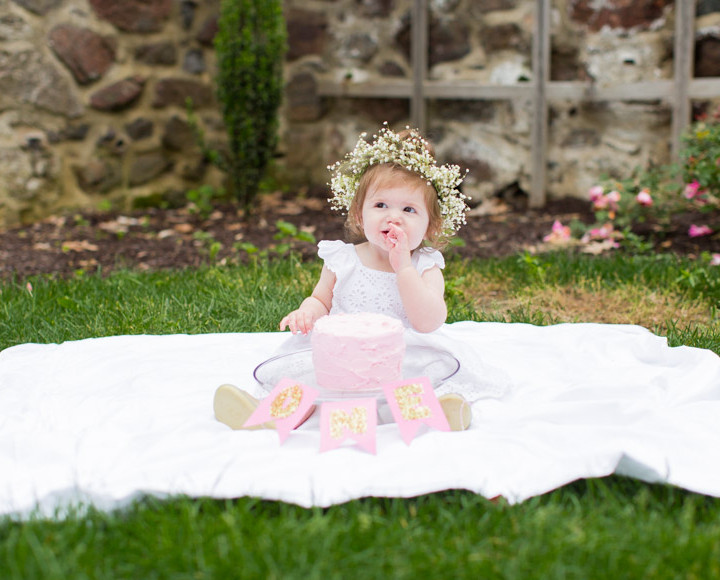 Madison's Cake Smash - West Chester, PA {Lifestyle, Family + Cake Smash}