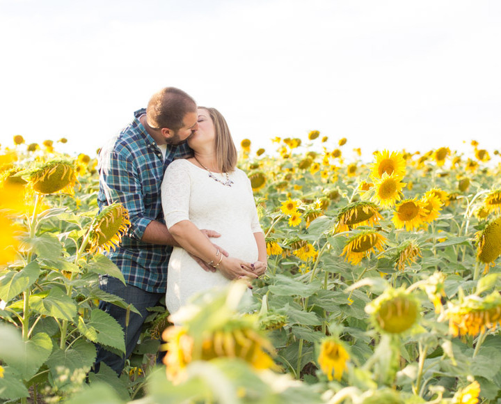 Stephanie + Matt Mini Session - West Chester, PA {Maternity}