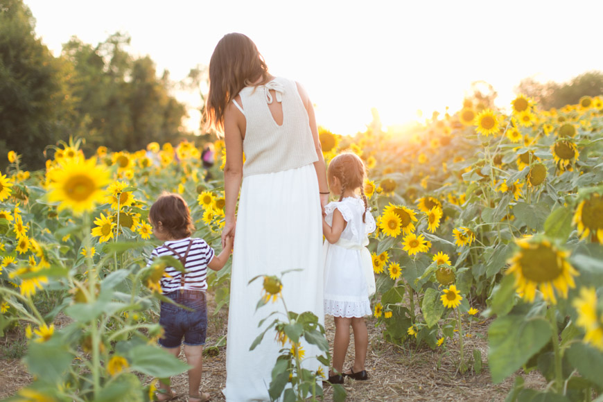 feather + light photography | philadelphia lifestyle blogger | sunflower fields | kennet square