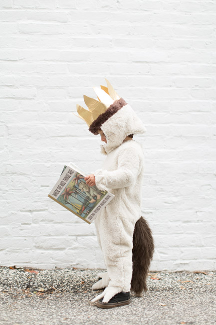 feather + light photography | halloween | story book costumes | madeline + max