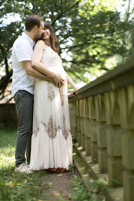 feather + light photography | maternity photographer | Hunting Hill Mansion | lifestyle maternity | romance