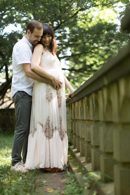 feather + light photography | maternity photographer | Hunting Hill Mansion | lifestyle maternity | romance