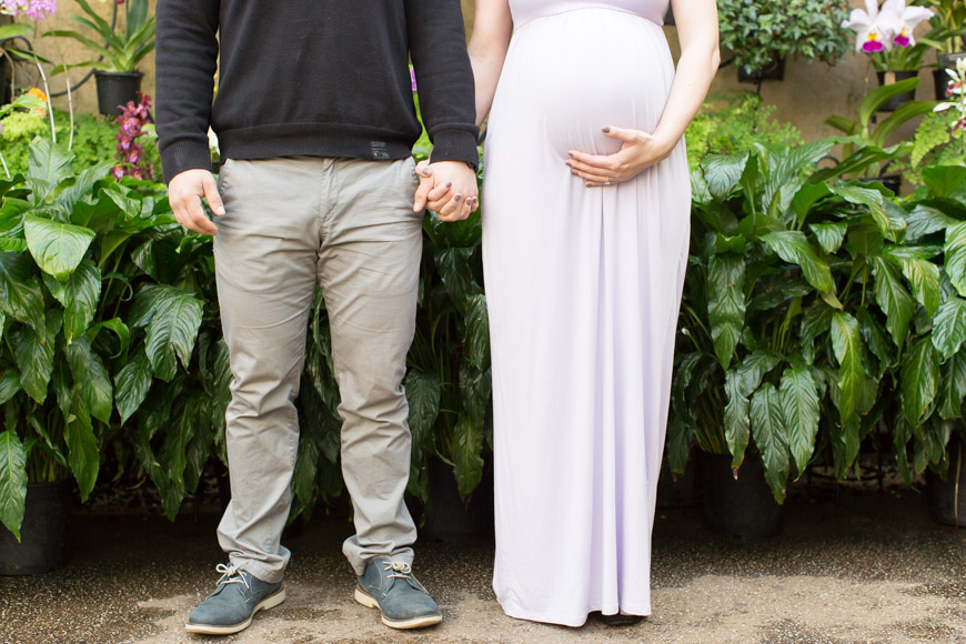 feather + light photography | maternity session | natural light photography | lifestyle photographer