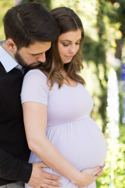 feather + light photography | maternity session | natural light photography | lifestyle photographer