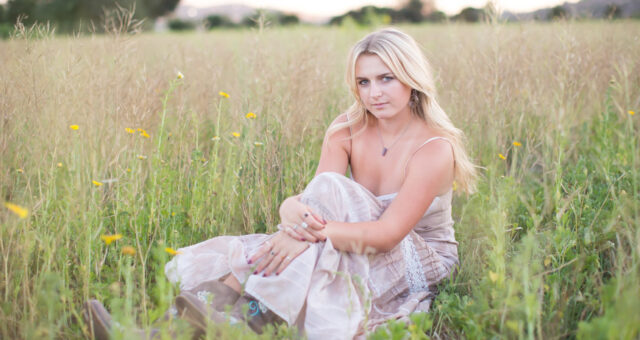 Cora Senior Portraits - San Juan Capistrano, CA {Lifesyle + Senior Portraits}