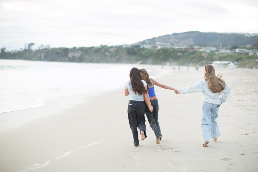 besties photoshoot, Dana Point photographer, best friends photoshoot, beach photos in orange count, Orange County photographer