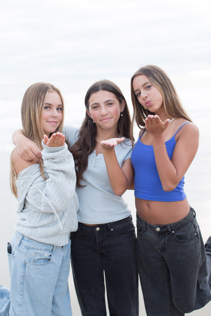 besties photoshoot, Dana Point photographer, best friends photoshoot, beach photos in orange count, Orange County photographer